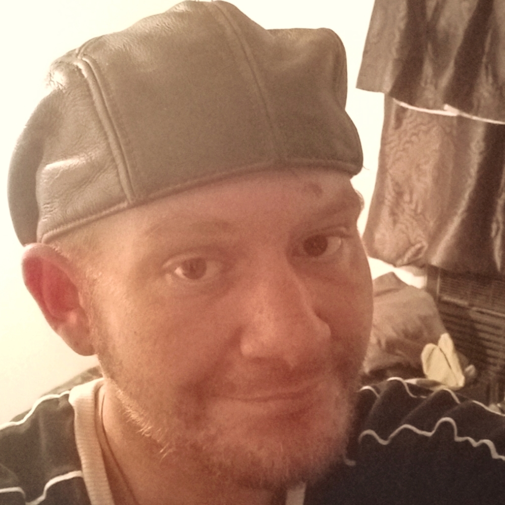 Wilson's Authentic Brown Leather Paperboy style